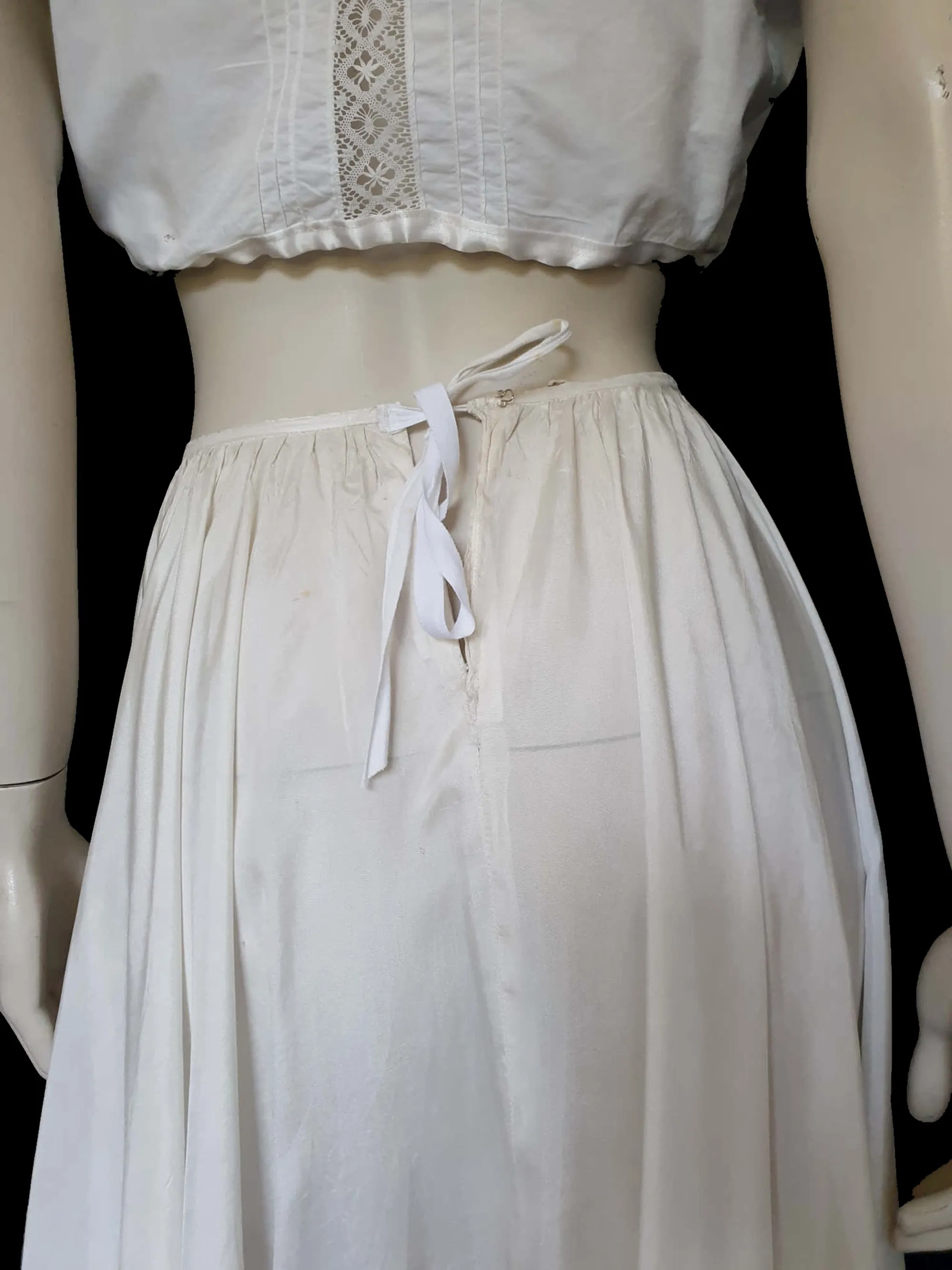 1950s Lace Trimmed Full Circle Petticoat Skirt - S