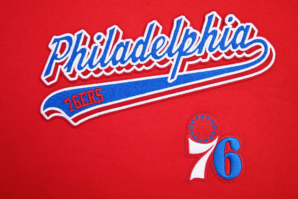 NBA PHILADELPHIA 76ers SCRIPT TAIL WOMEN'S RIB FLC CROPPED PO HOODIE (RED)
