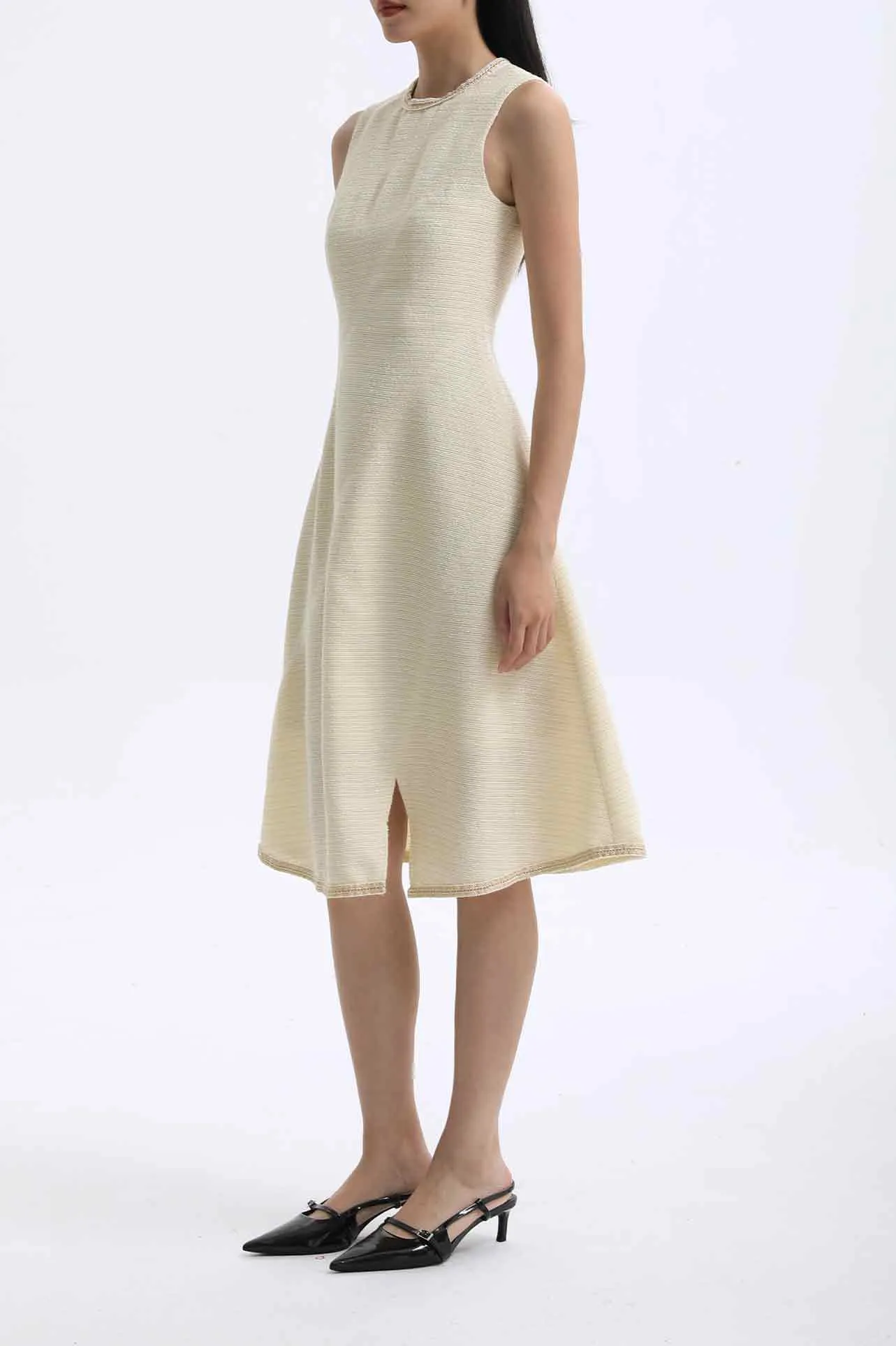 ROUND-NECKLINE DRESS