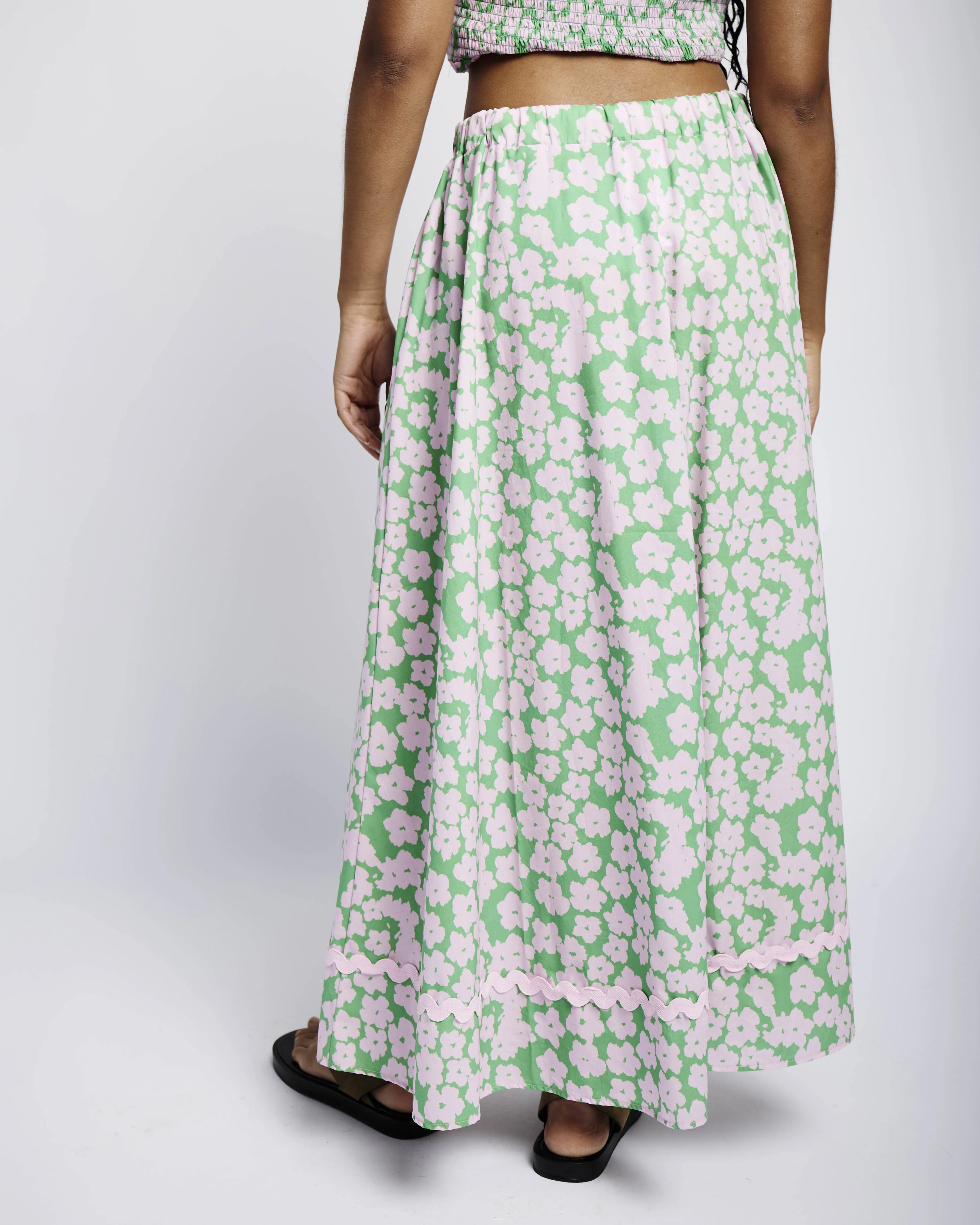 The Cotton Skirt with Ric Rac in Garden Floral