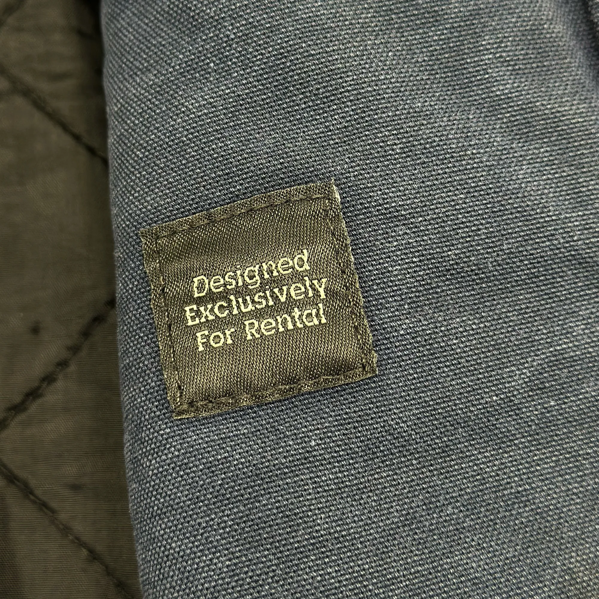 Thrashed Carhartt 378-20 Quilted Nylon Lined Work Jacket Medium