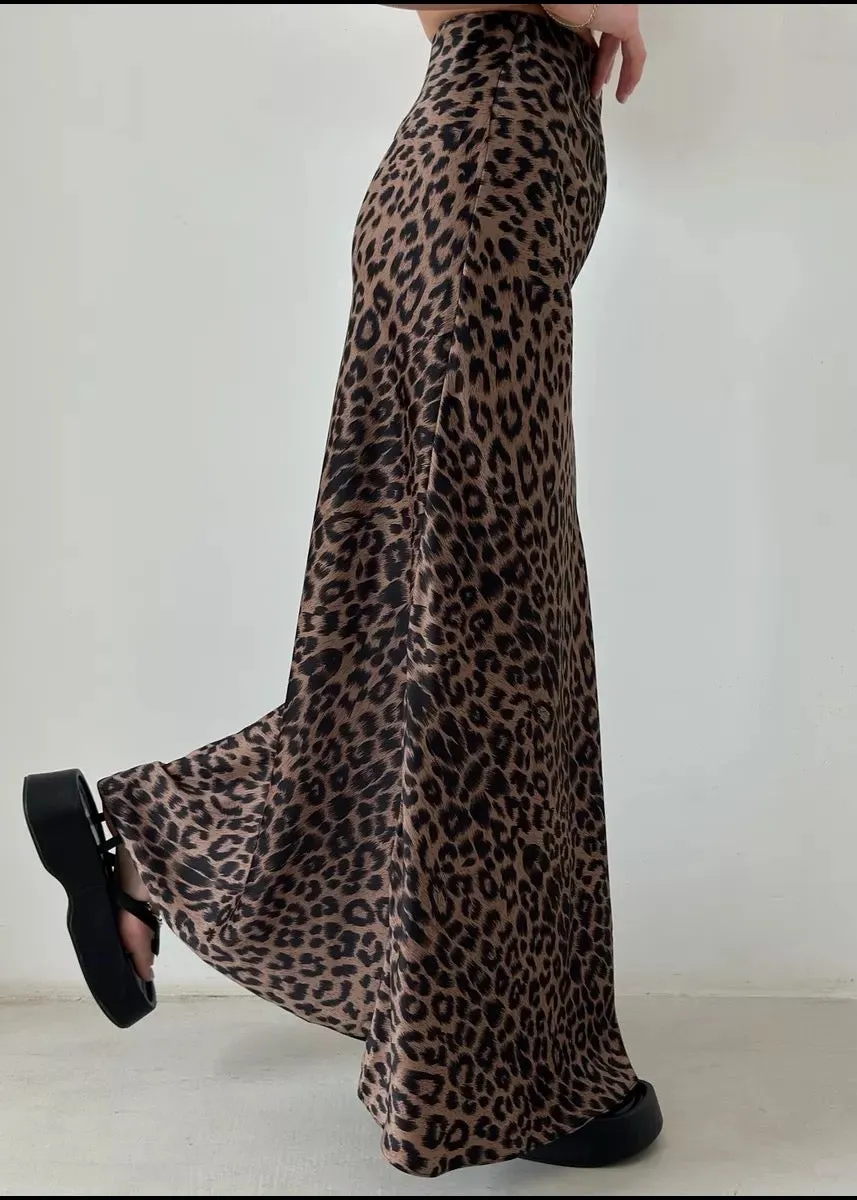 Wendy Leopard Print Maxi Skirt