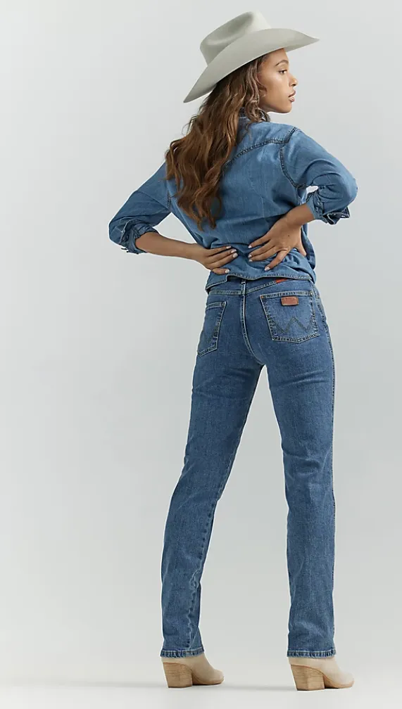 WRANGLER WOMENS COWBOY CUT SLIM FIT STRETCH JEAN IN STONEWASH  STYLE 18MWZSW